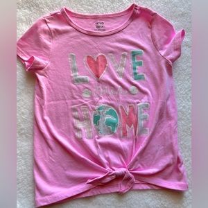 Carter’s girls short sleeve tee shirt. 5T.